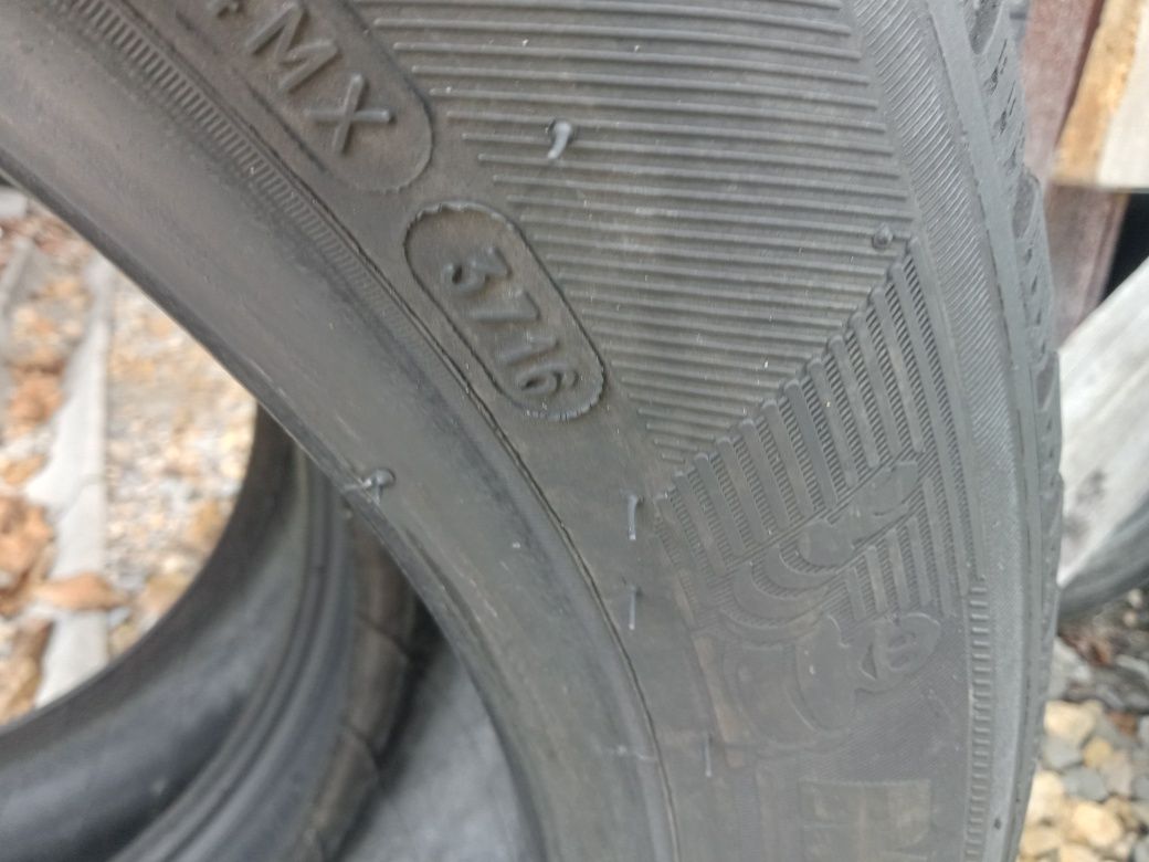 2x Opony Używane 215/55R17 Całoroczne Michelin