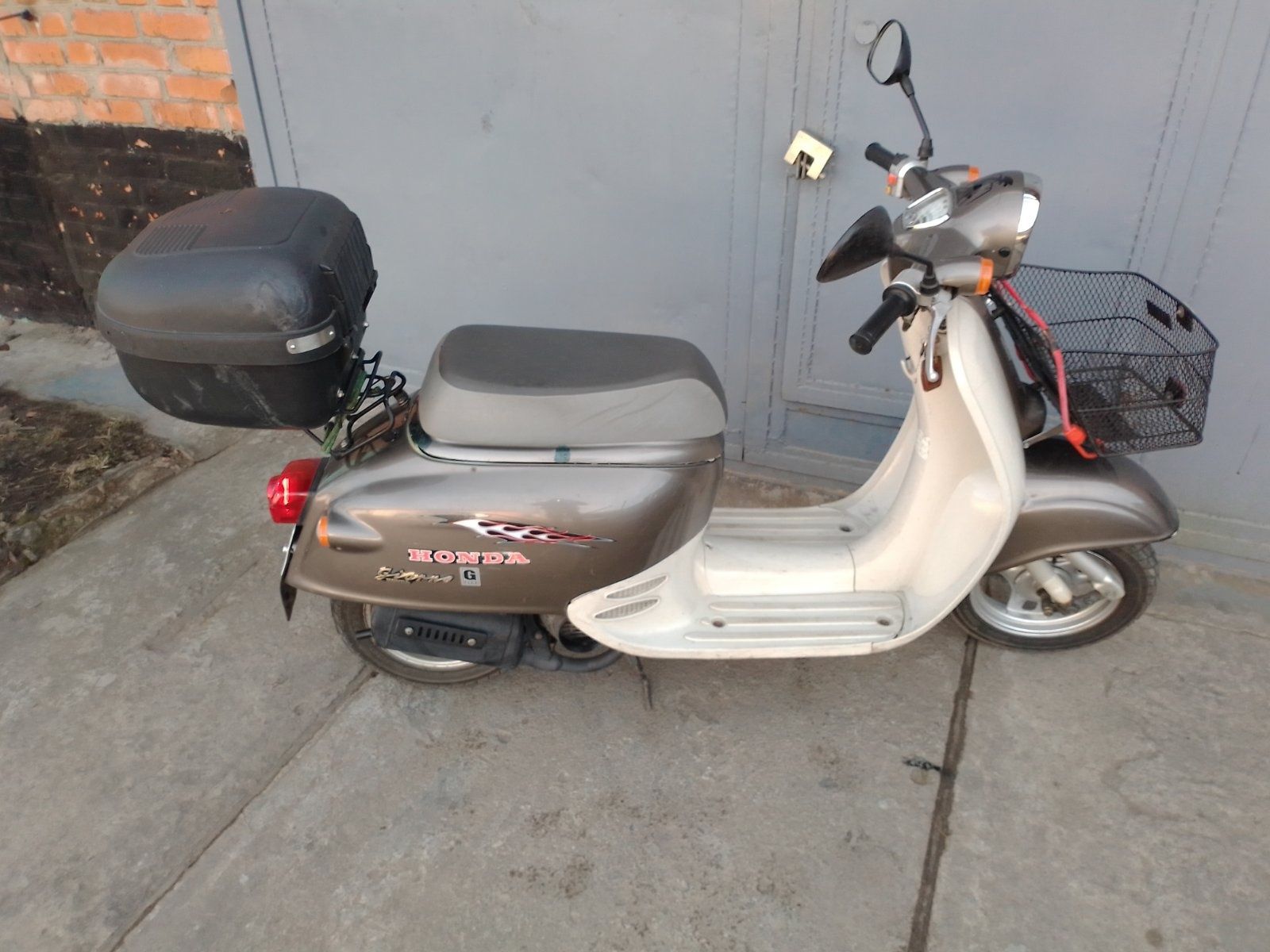 Скутер Honda Giorno