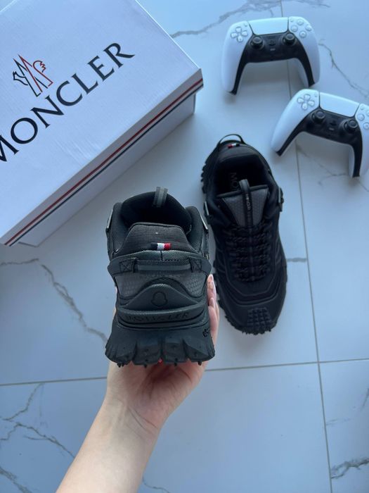 Moncler Trailgrip Black GORE-TEX