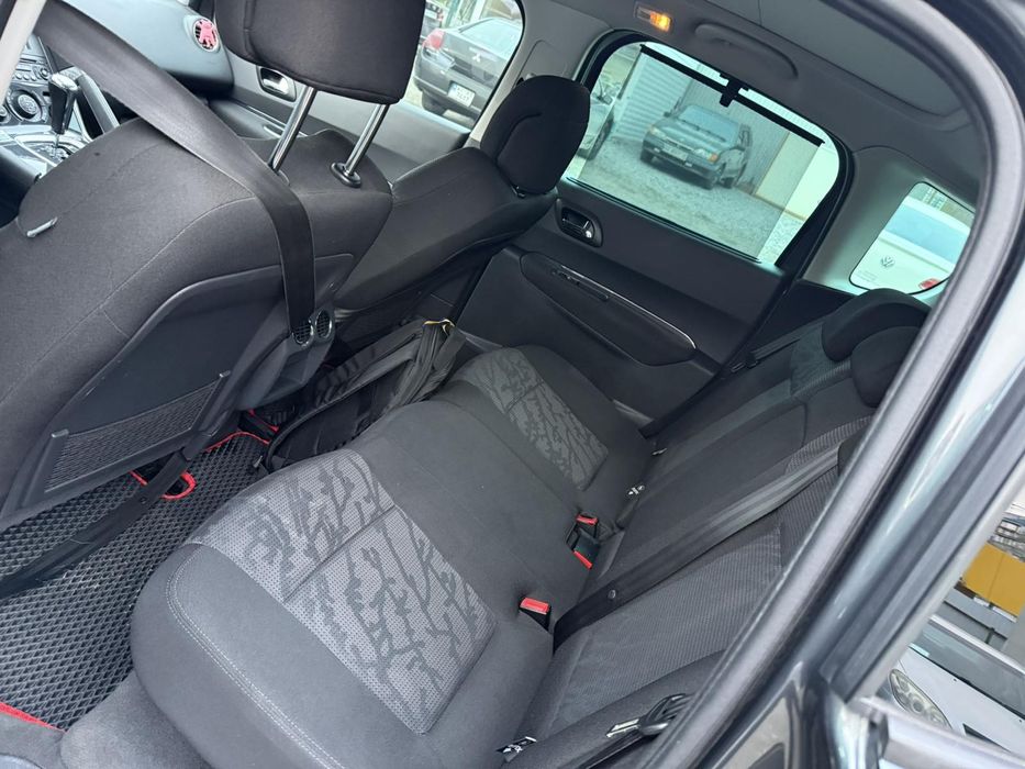 Продам-обмен Пежо 3008 ,1 6 бенз,автомат,2010г/в 5999 $