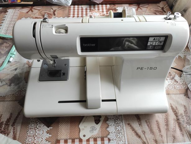Вышивная швейная машинка Brother PE - 150