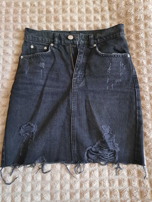 Продам спідницю від Zara