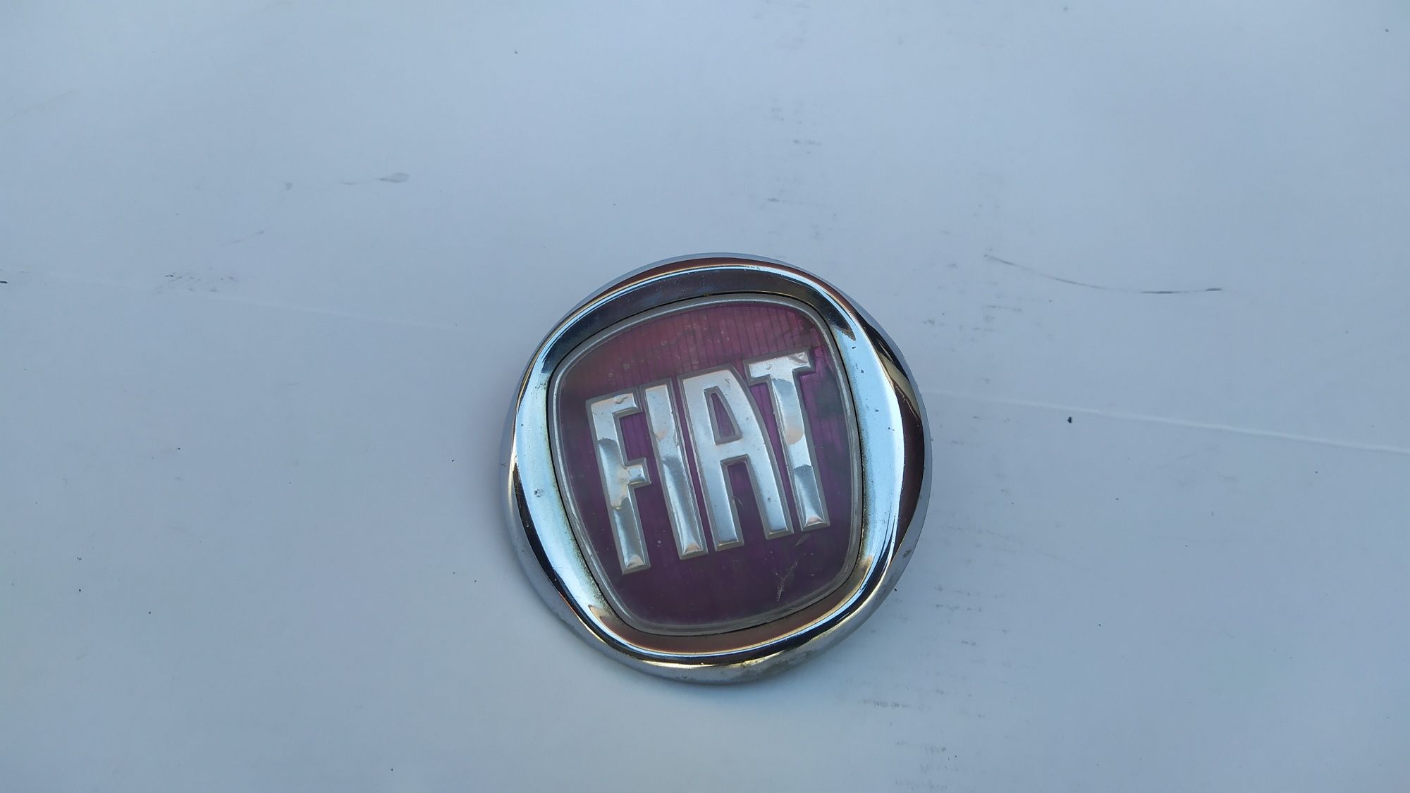Logo znaczek emblemat zderzaka przedniego przedni Fiat Punto Evo