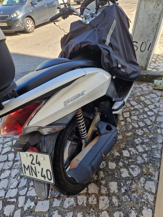 PCX 125 de 2011 com 84000km
