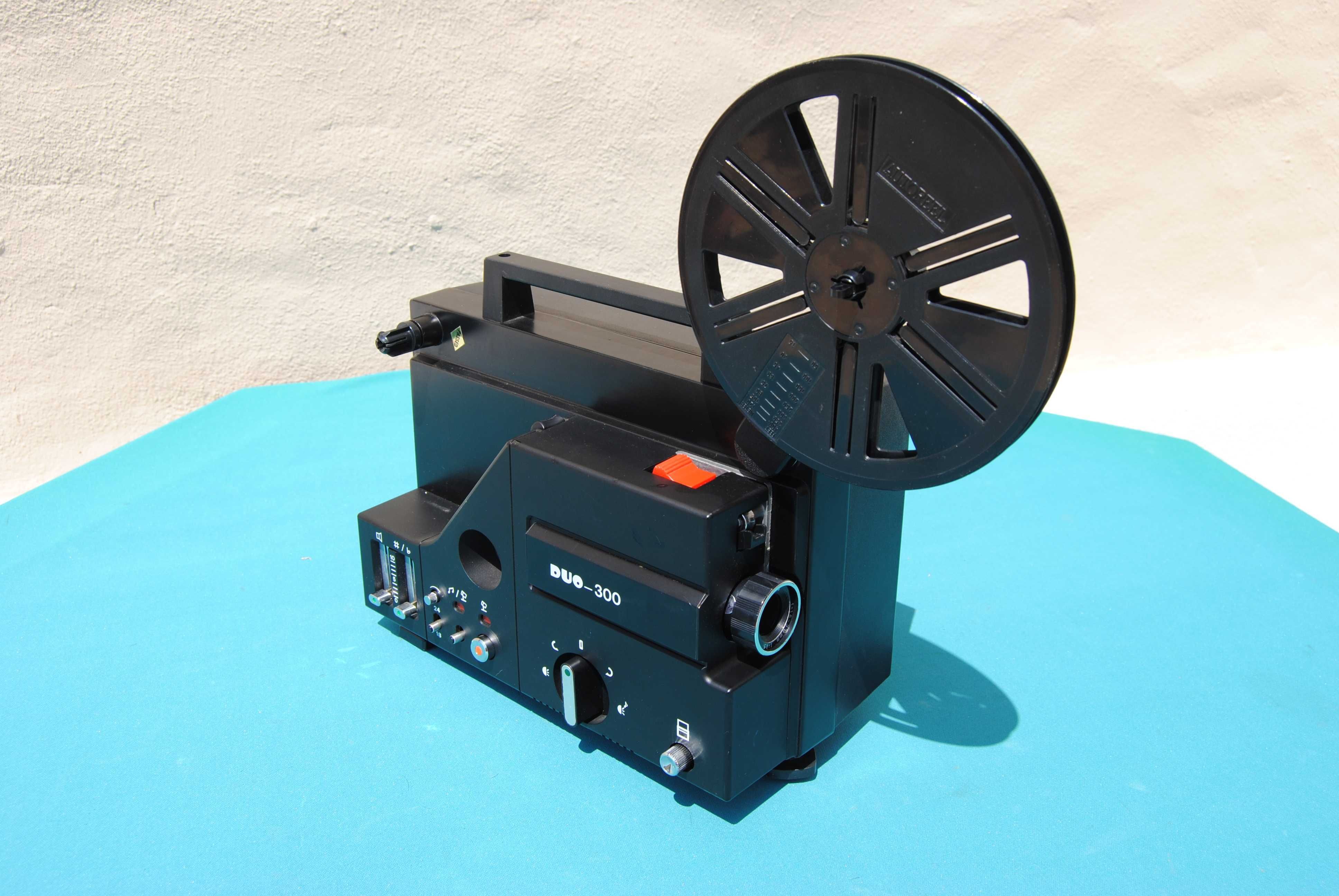 Sound Duo-300 Super 8 projector de filmes antigo - vintage