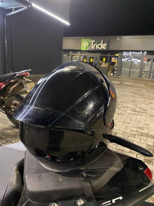 Шолом м розмір з гарнітурую