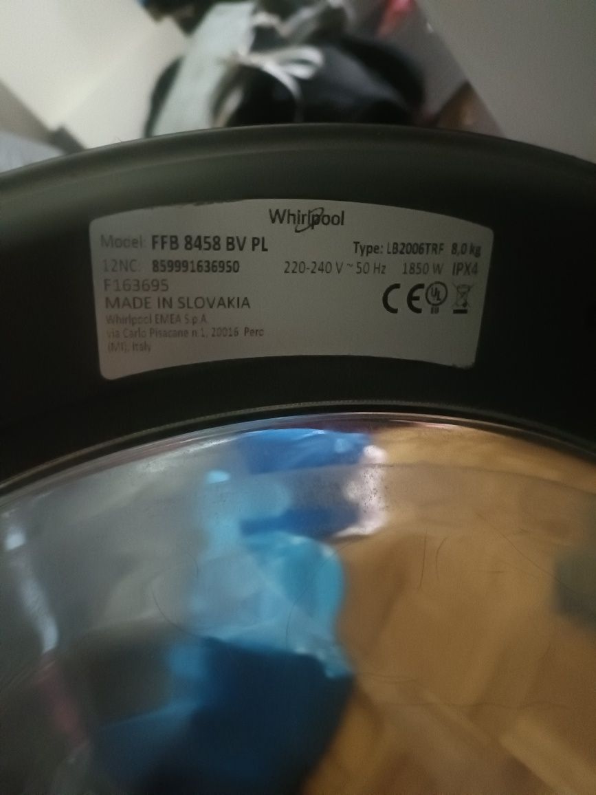 Pralka parowa Whirlpool