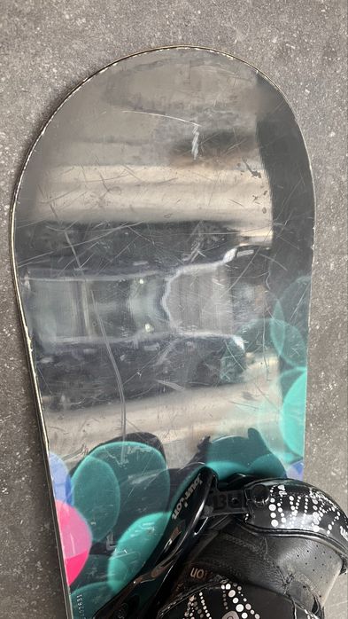Sprzedam deske snowboardowa z butami