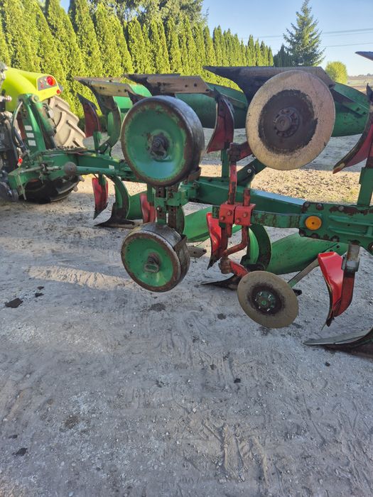 Pług 4 skibowy obrotowy Regent