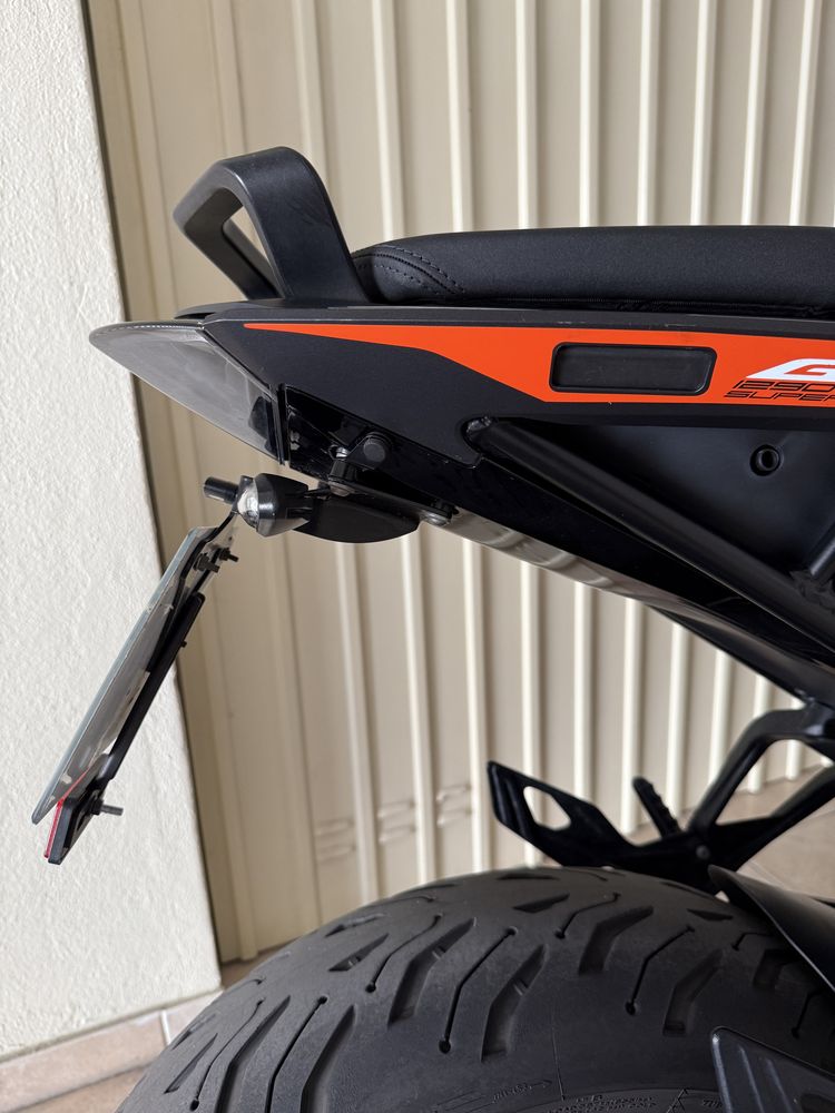 KTM 1290 Super Duke GT