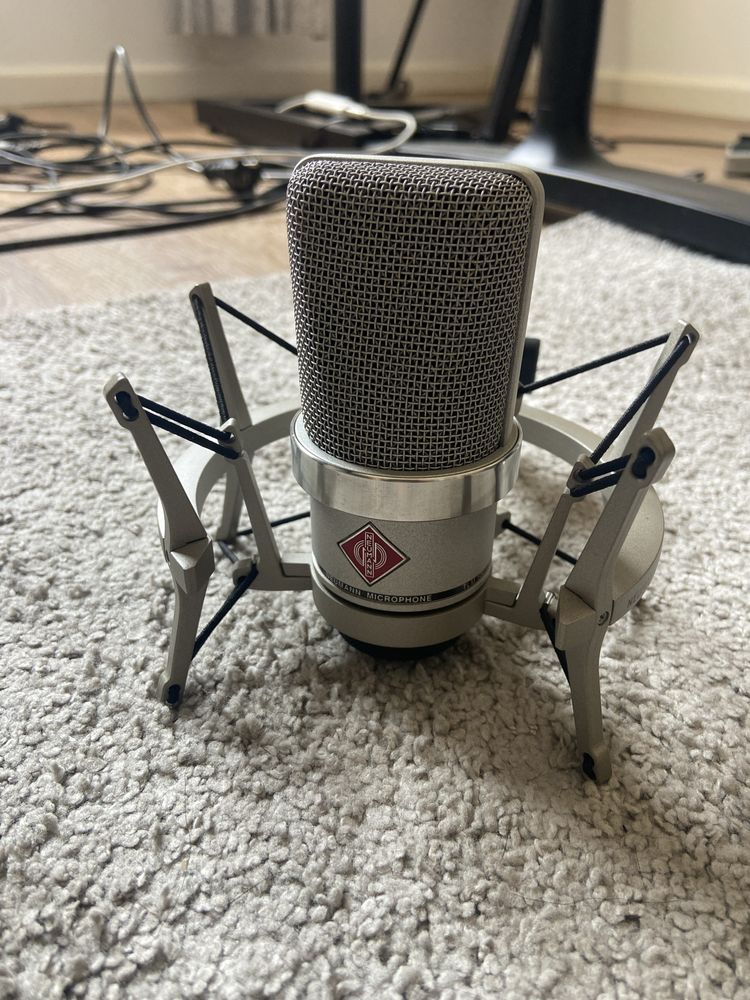 Neumann tlm102 studio pack