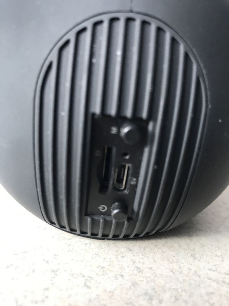 Glosnik bluetooth