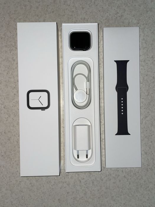 Apple Watch Series 4 Space Gray 40mm watchOS 9