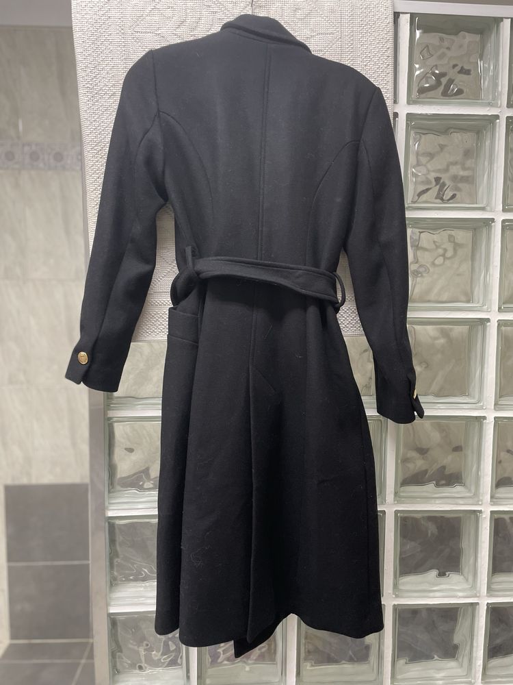 Sobretudo de Senhora preto