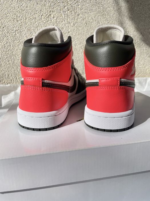 Air Jordan 1 Mid SE Black Toe 2022
