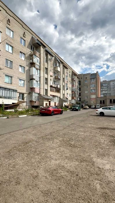 ПРОДАЖ ПРОСТОЇ 3-КІМНАТНОЇ КВАРТИРИ (чешка) 
м. Стрий, вул. Коссака