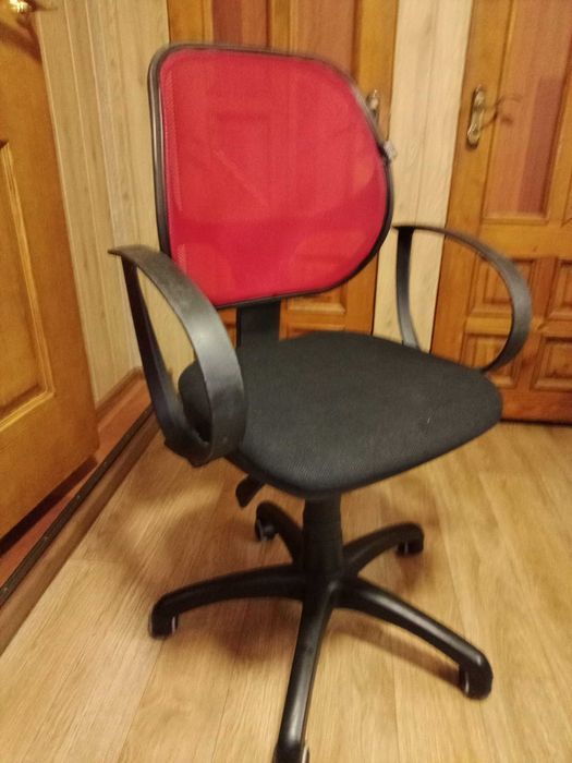 Офисное кресло , компьютерное кресло