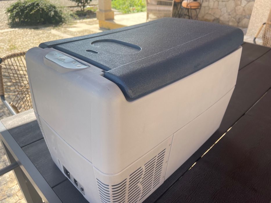 Vendo dois Frigoríficos para camião em bom estado