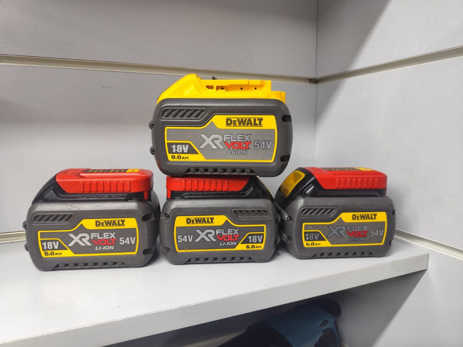 DeWalt FLEX VOLT 6.0Ah та 9.0Ам  батарея Деволт оригінал акумулятор