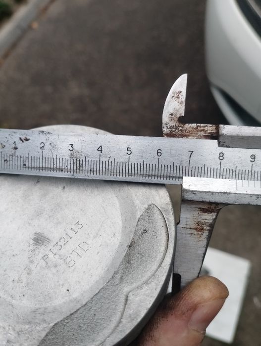 Поршневая в сборе без колец состояние отличное.