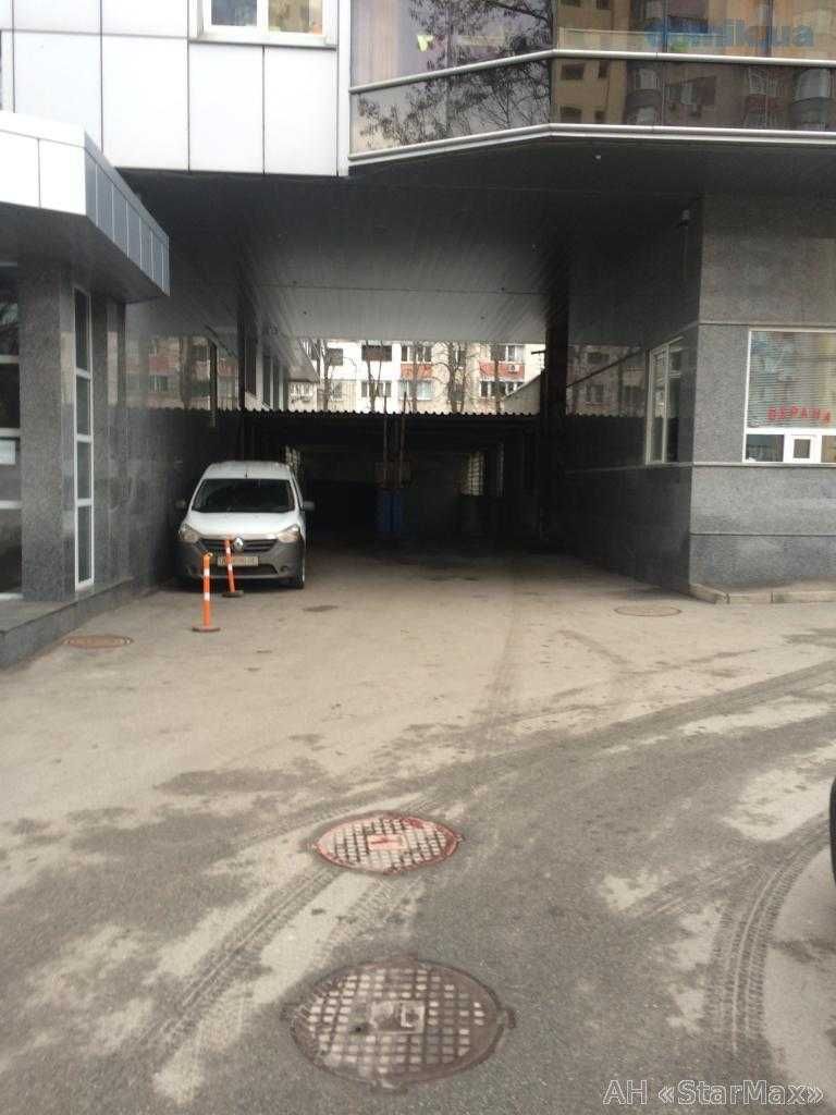 Продаю гараж, у центрі Києва