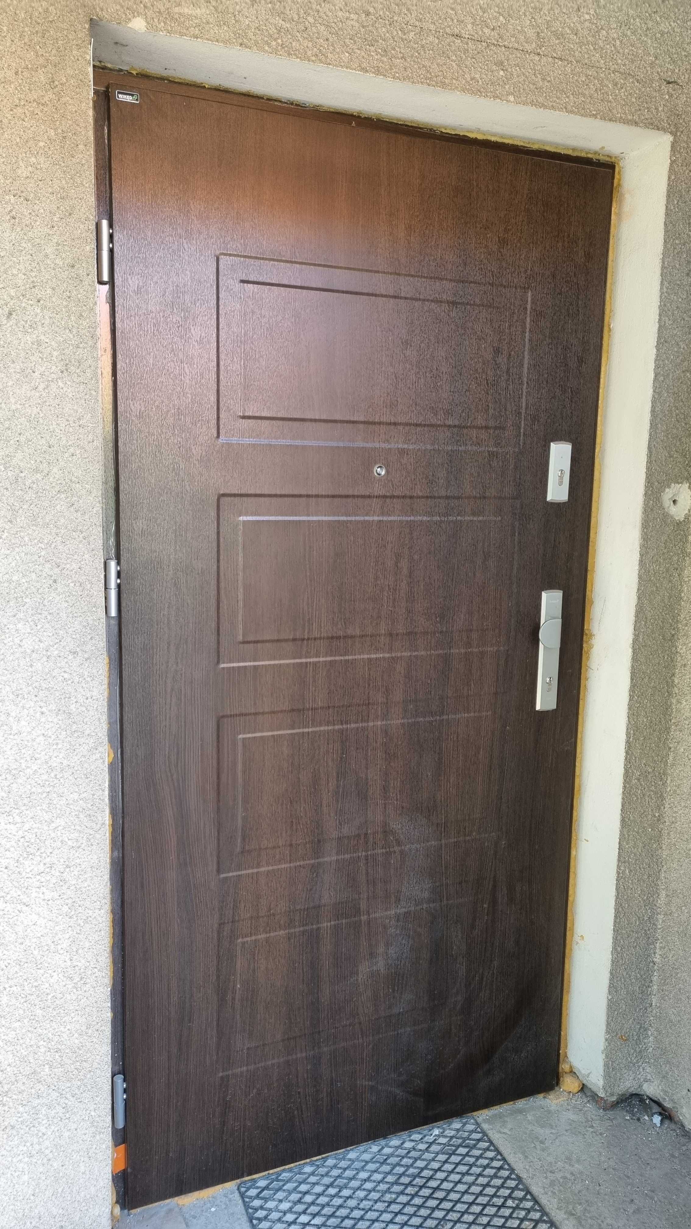 Drzwi zewnętrzne Wikęd lewe elektrozaczep venga