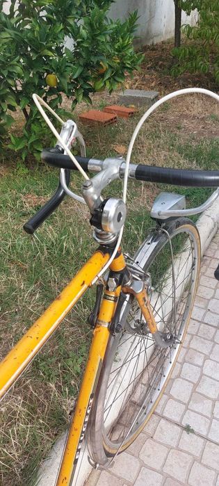 Bicicleta Peugeot randoneur vintage laranja roda 700c 28
Tamanho 56