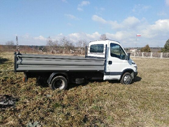 Usługi Koparko-Ładowarką ,Mini koparką  oraz transport wywrotką