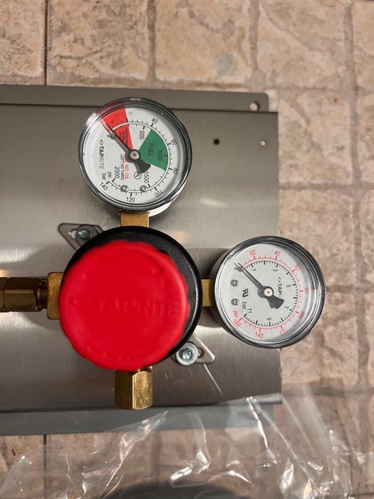 kit redutor co2 para duas garrafas com mangueiras