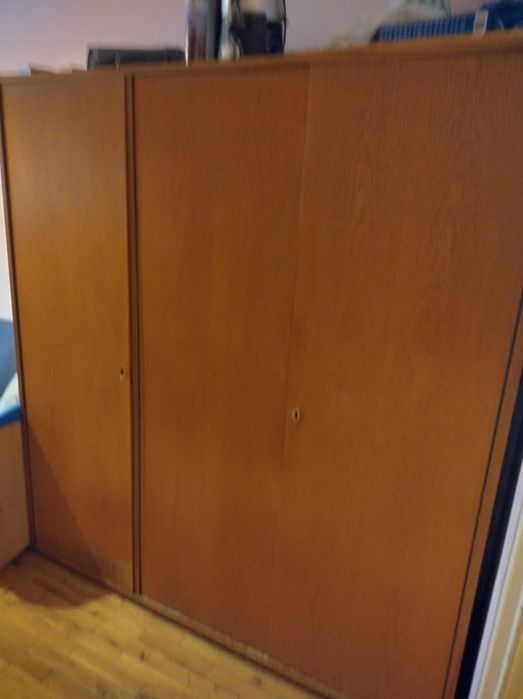 Oddam za darmo łóżko meble szafa prl