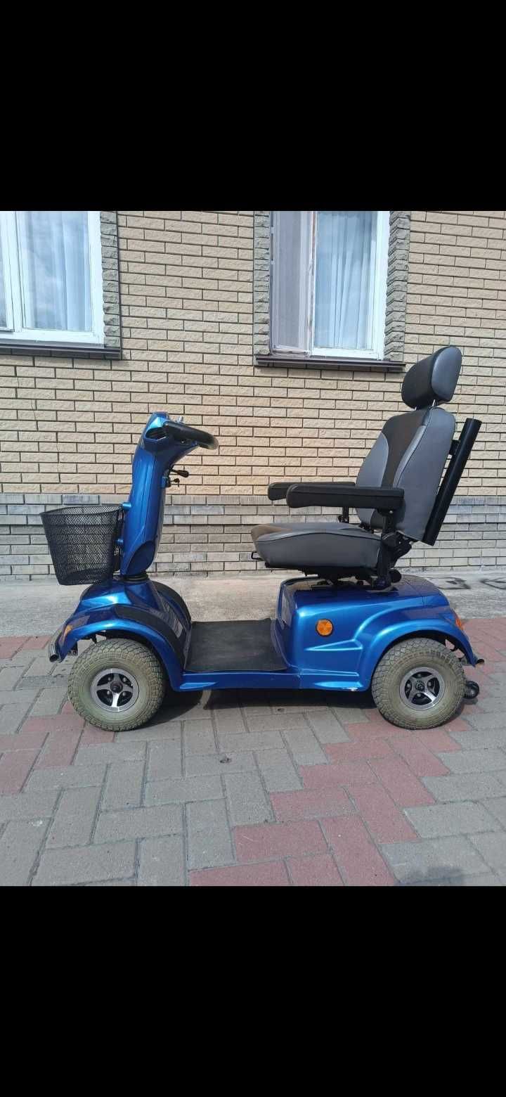 Електричиский скутер для инвалидов