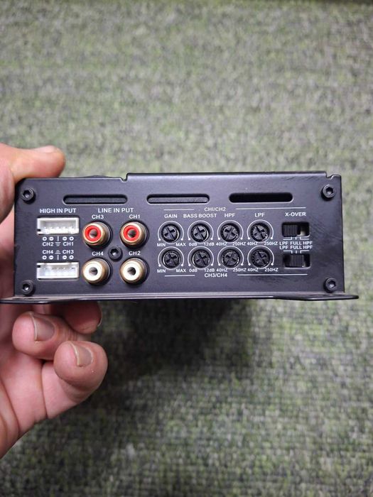 4-канальный усилитель DECKER PS 4.100