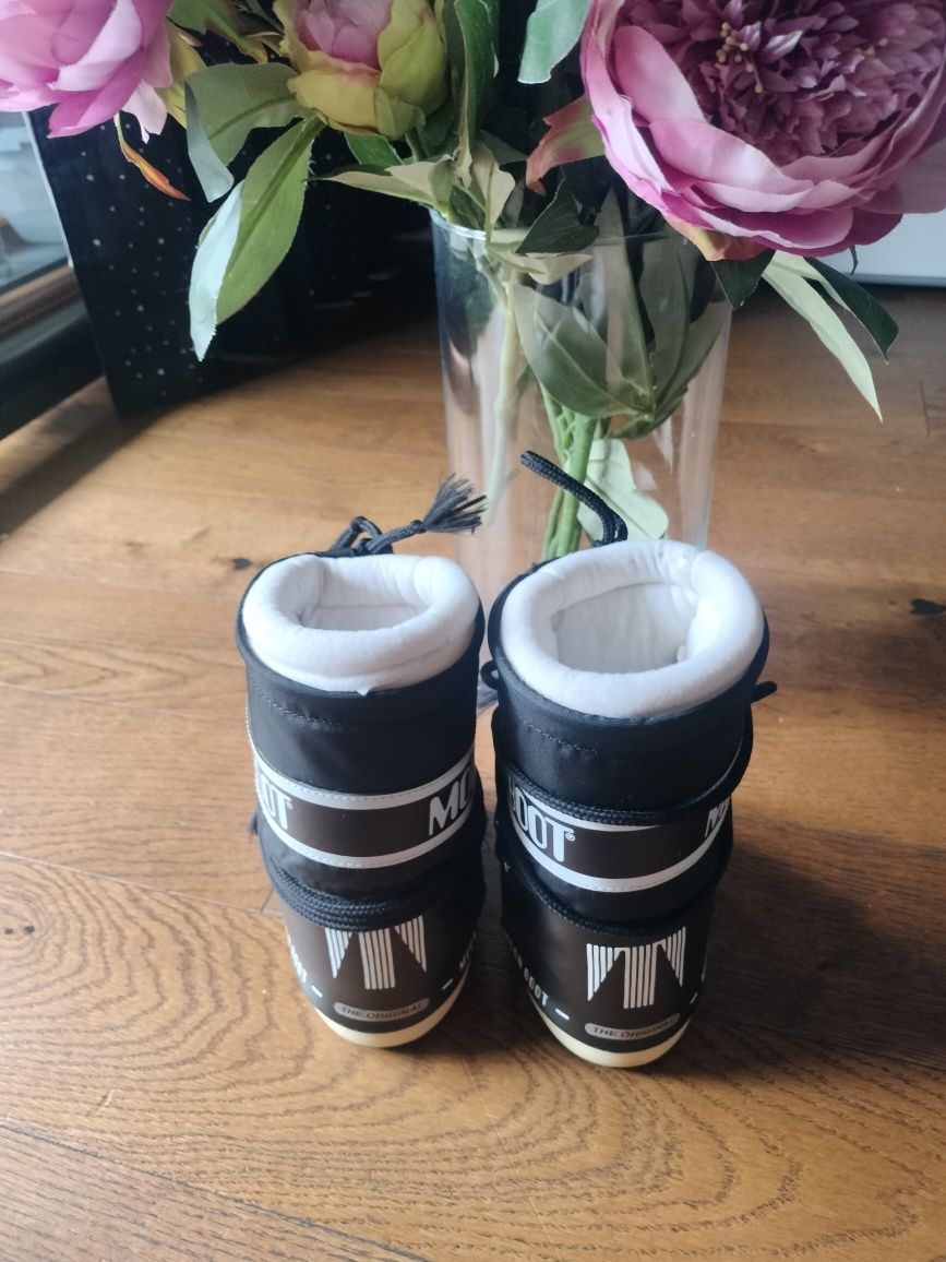 Moon boot 23-26 unisex czarne
