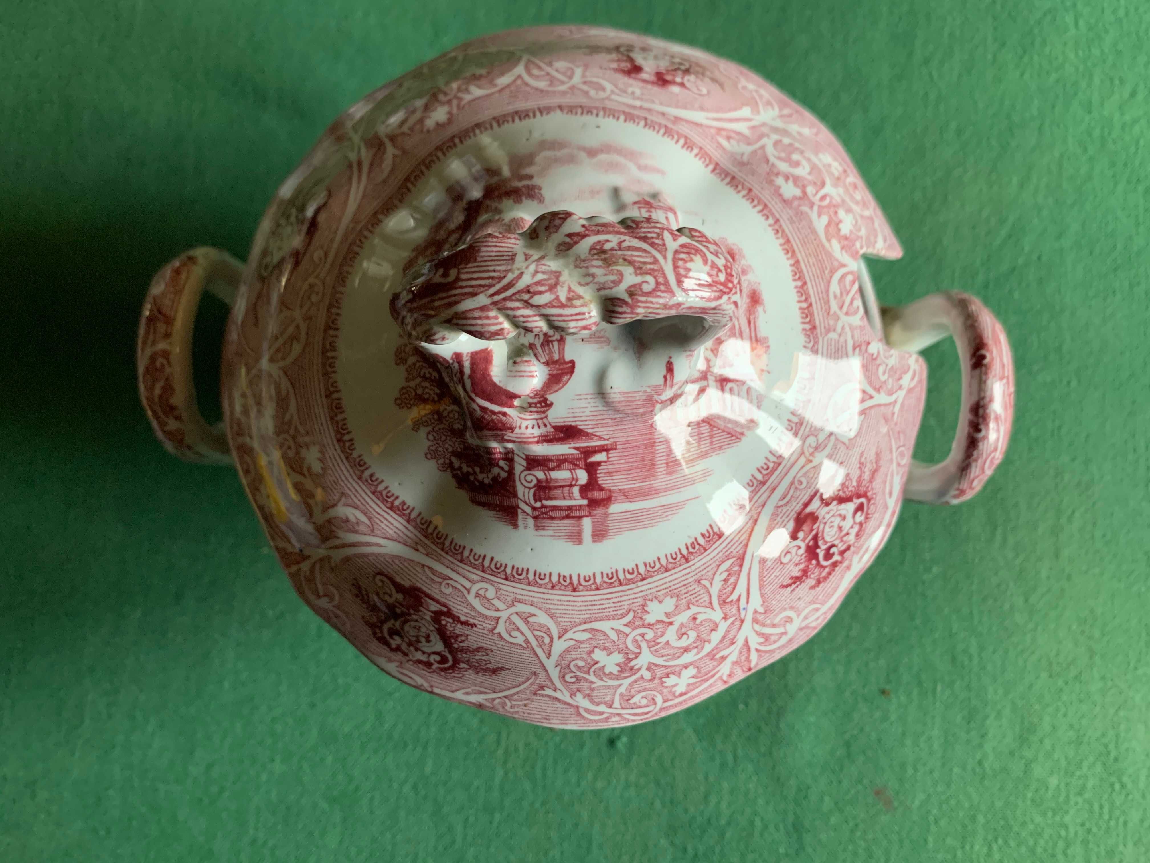 Molheira porcelana rosa com tampa