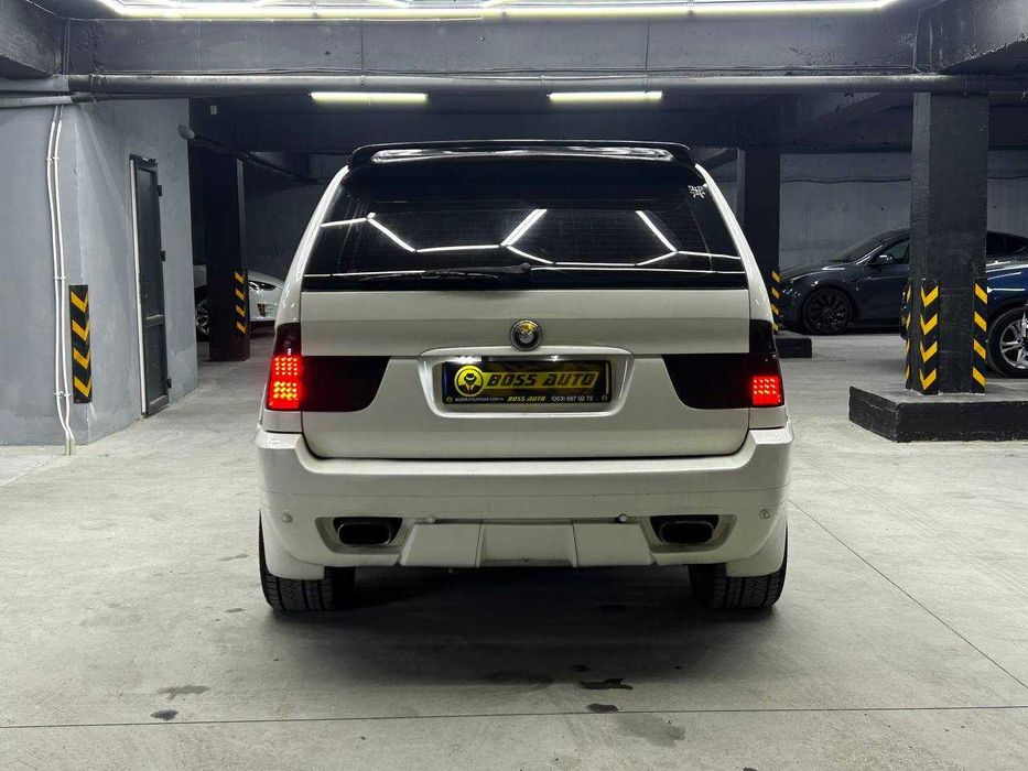 BMW    X5   2004