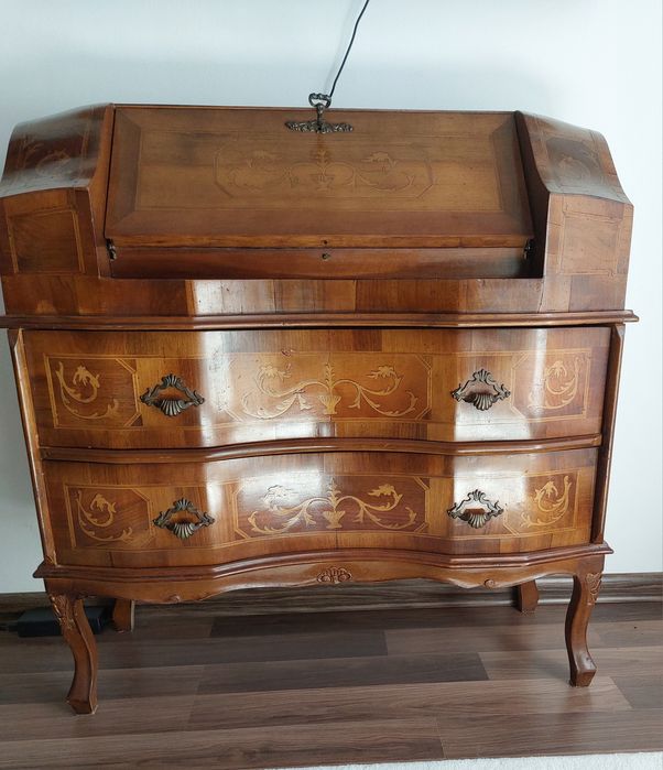 Sprzedam sekretarzyk antyk