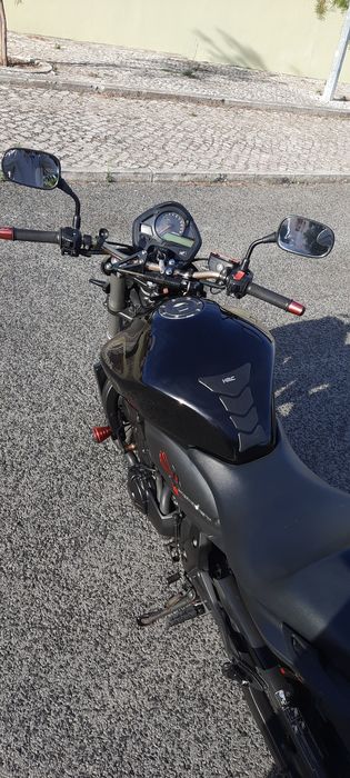 Vendo Honda Hornet ano 2010