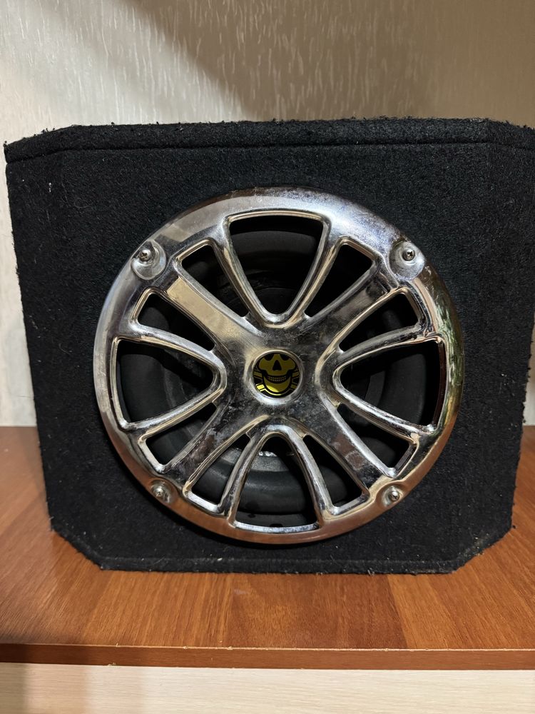 Сабвуфер Mystery MBB-252A