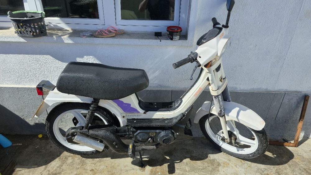 Derbi variant impecável