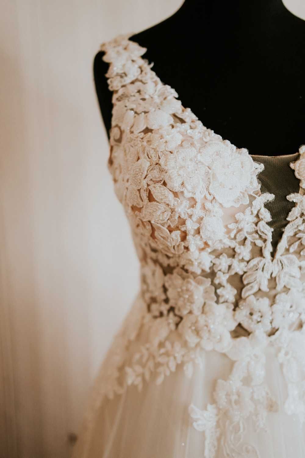 Sprzedam suknię ślubną – projekt indywidualny