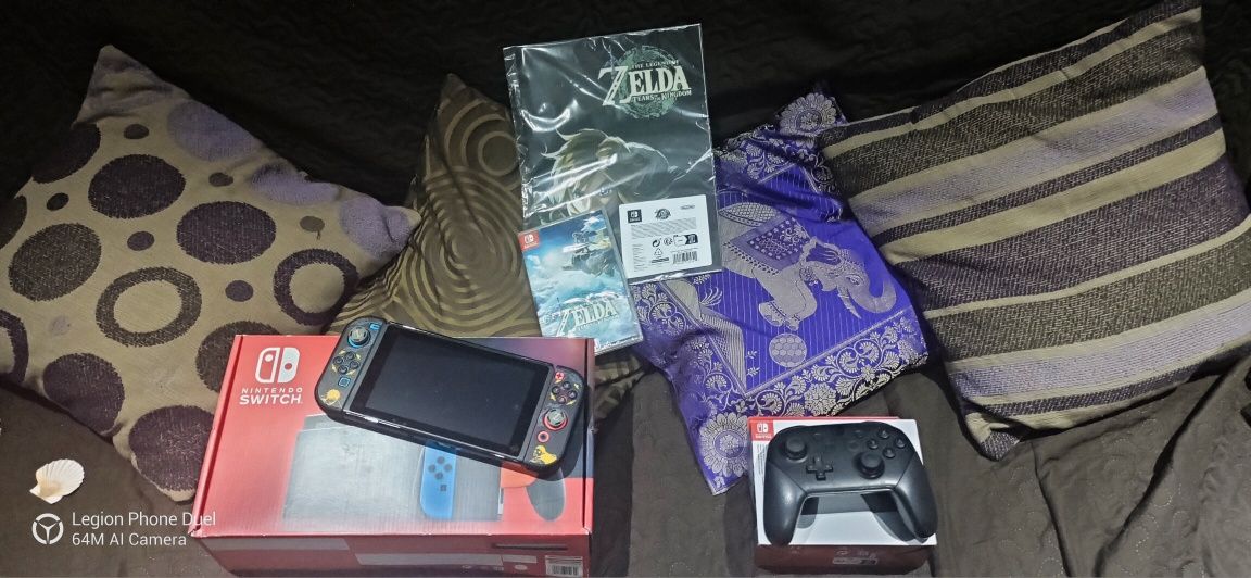 Nintendo switch v2 + comando pro controller + jogo de Zelda + poster