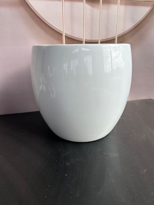 Doniczka biała duża