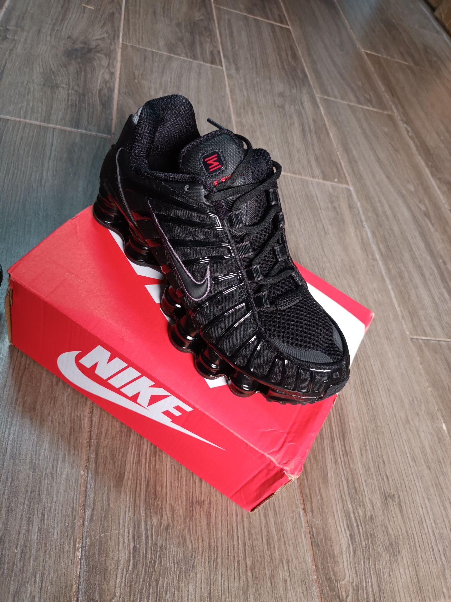 Nike shox novas em caixa