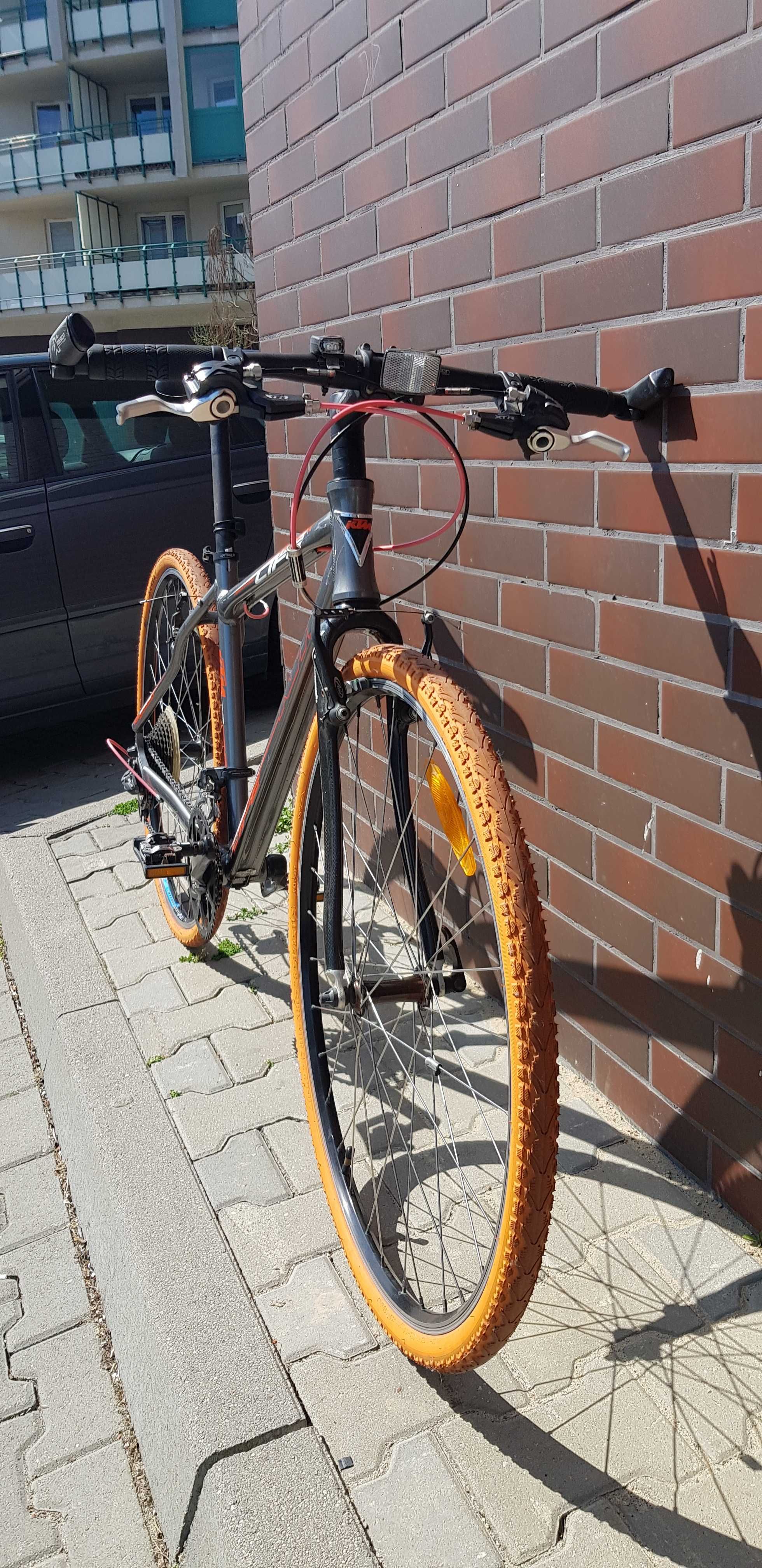 Rower trekking szosa KTM Carbon