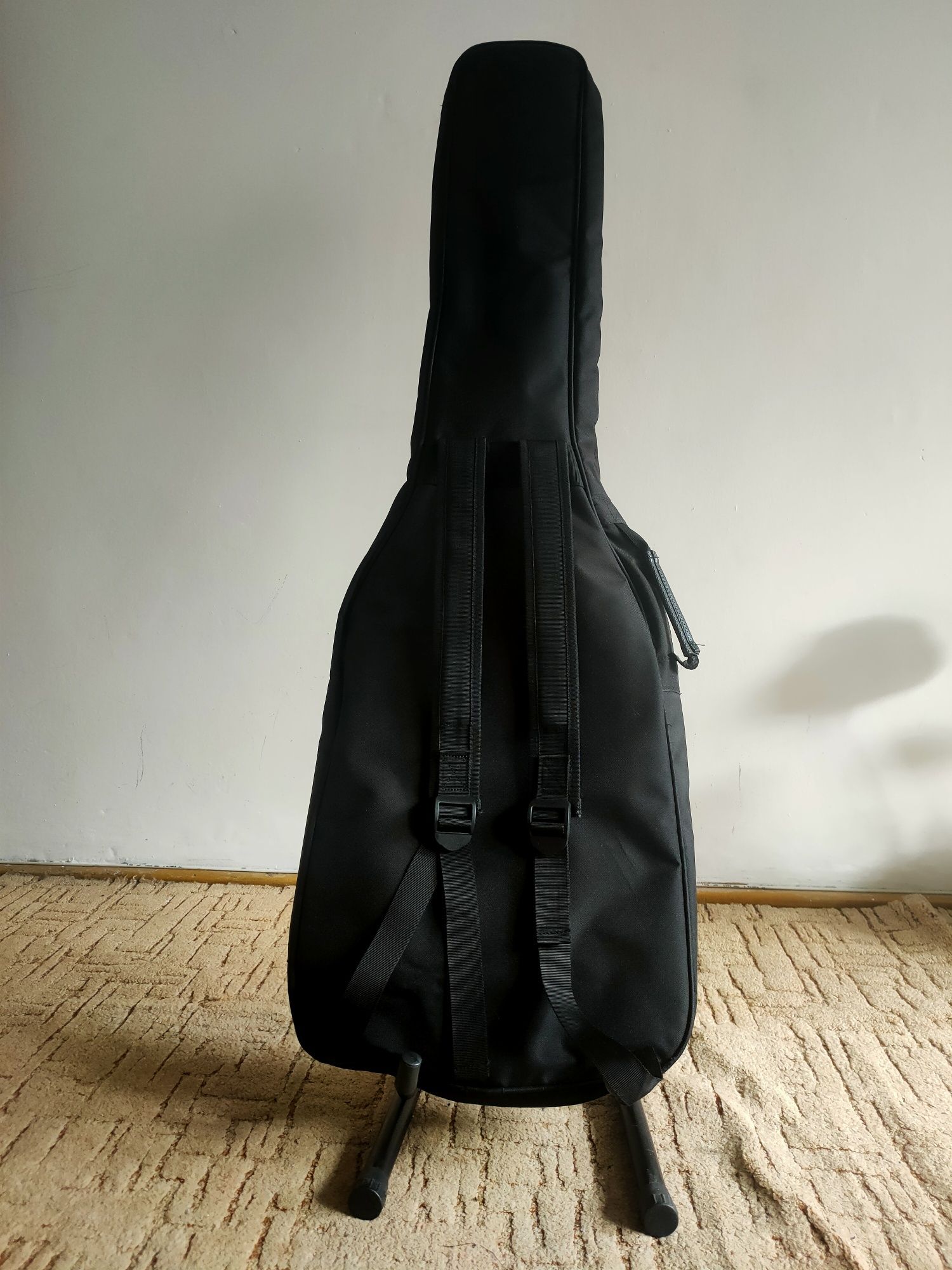 Gitara basowa Harley Benton (leworęczny) + Eden EC8 20- Bass Combo
