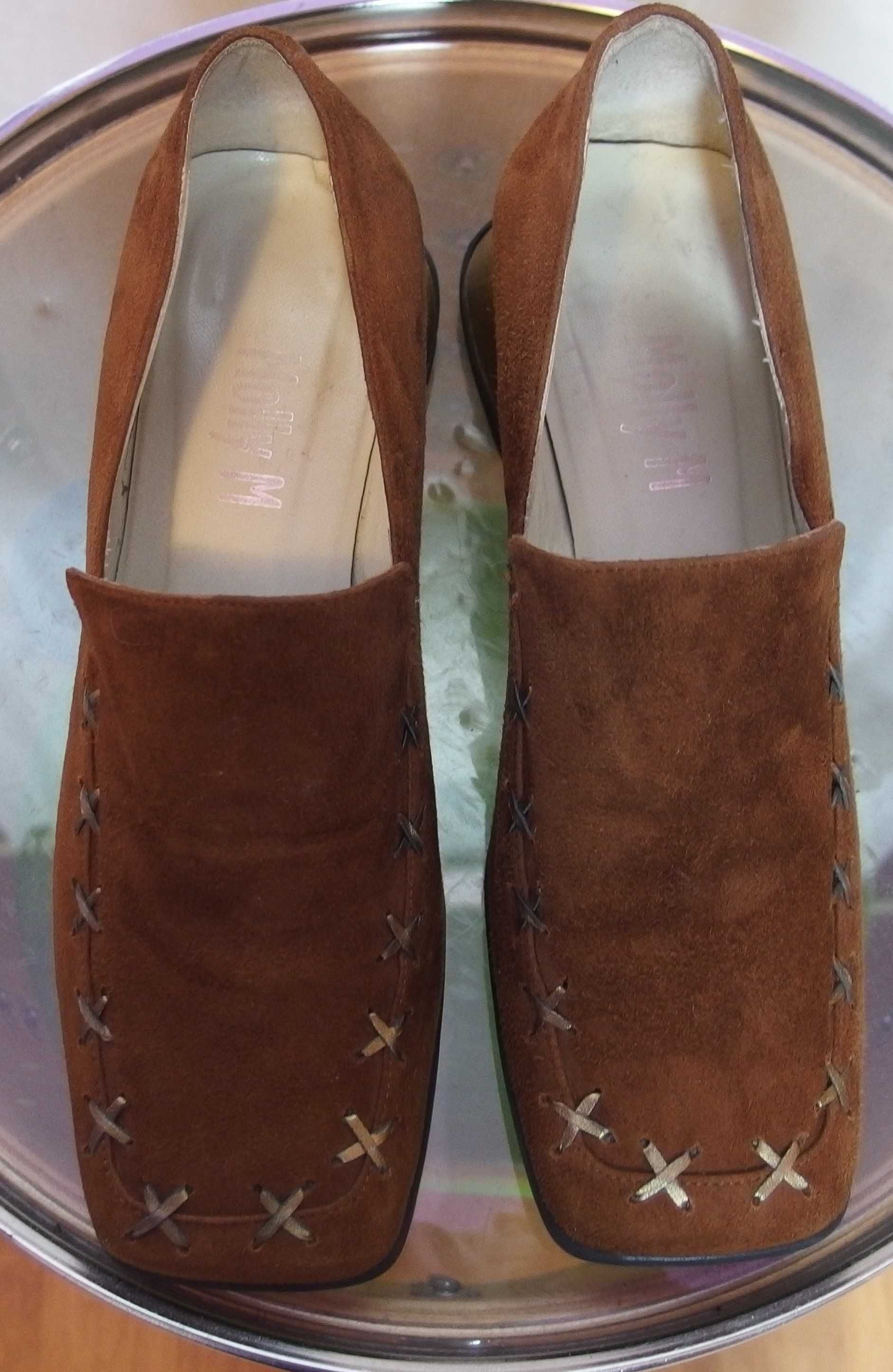 Skórzane buty brytyjskiej marki JHAY linia Molly M.