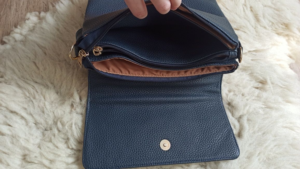 Сумка крос-боді Salvatore Ferragamo