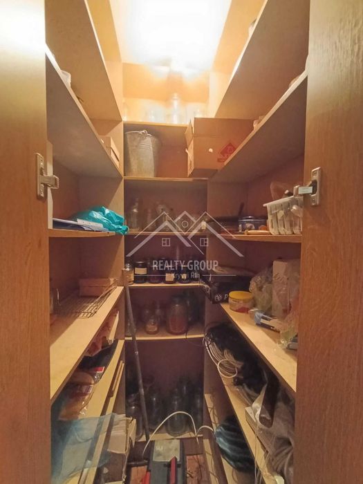 Продаж 4к квартири в тихому районі (Сертифікат)
