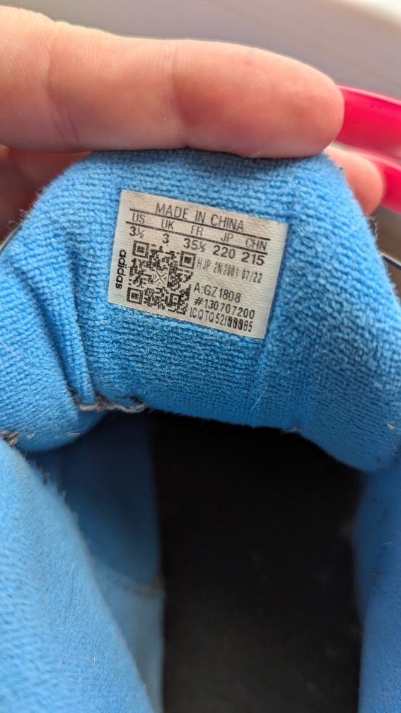 Buty adidas zimowe 22sm