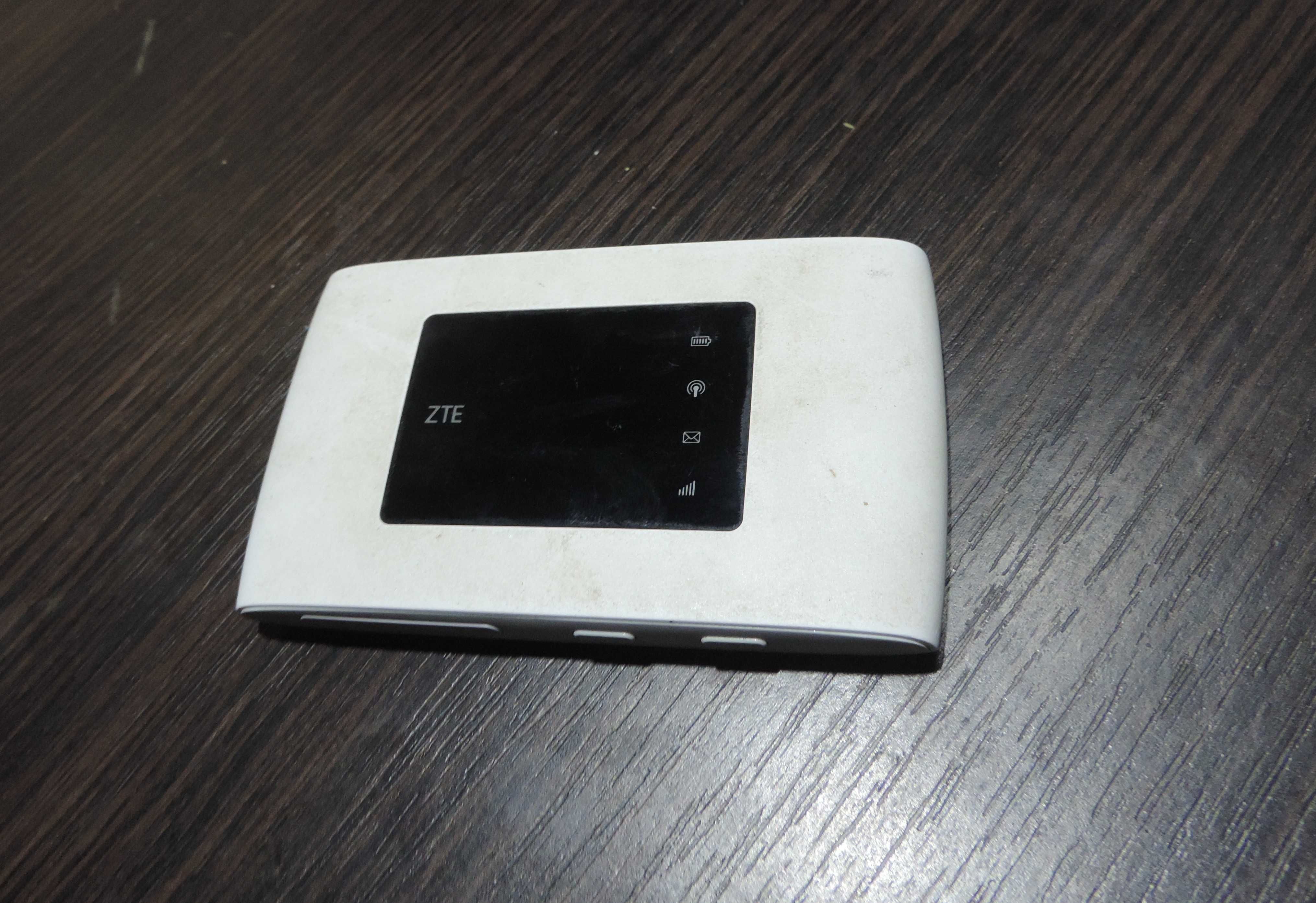 4G LTE мобільний WiFi роутер ZTE MF920